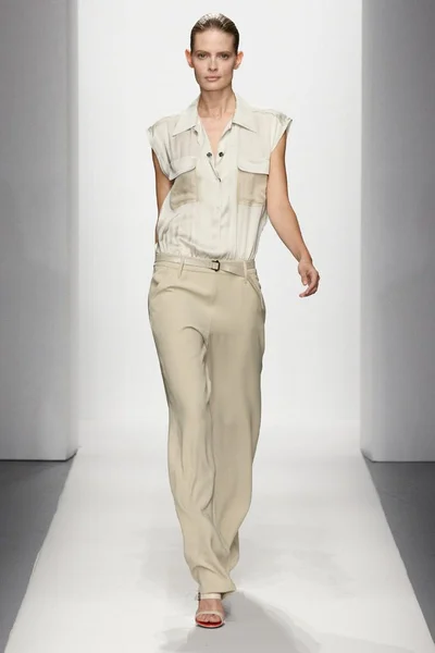 Look 26